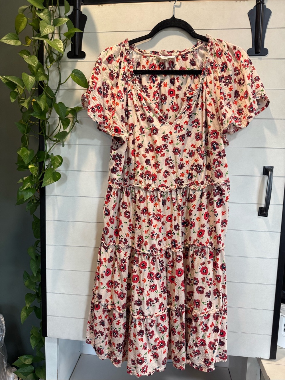 beachlunchlounge Floral Tiered Midi Dress - Pink/Red